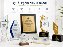 Quà tặng vinh danh doanh nghiệp: Kỷ niệm chương, cúp vinh danh ý nghĩa
