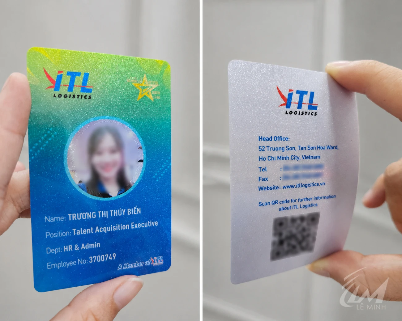 Thẻ nhân viên nền nhũ - Chất liệu: Nhựa Pvc - Kích thước: 86mm x 54mm x 0.76mm
